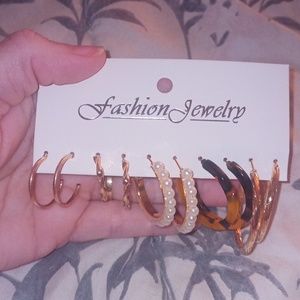 New 5 Pairs of Earrings Goldtone/Pearls Hoops